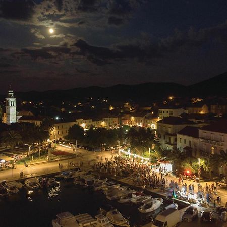 Beautiful Apartment In Vela Luka With Wifi Buitenkant foto