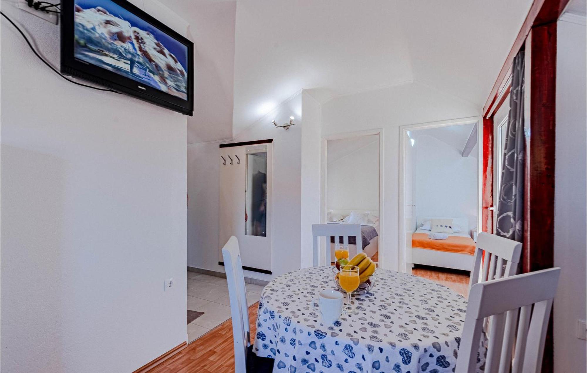 Beautiful Apartment In Vela Luka With Wifi Buitenkant foto