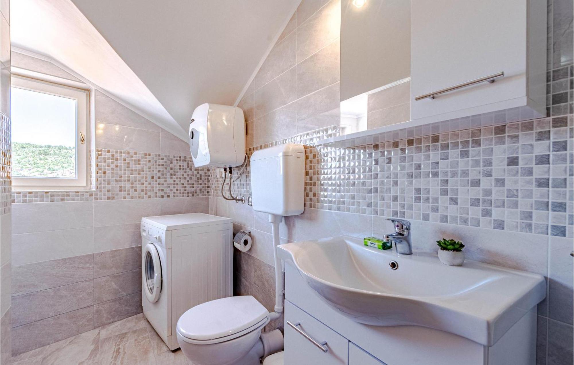 Beautiful Apartment In Vela Luka With Wifi Buitenkant foto